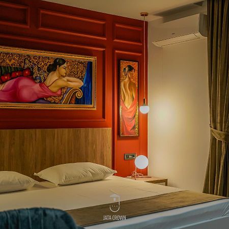 Jata Crown Hotel Tirana Esterno foto