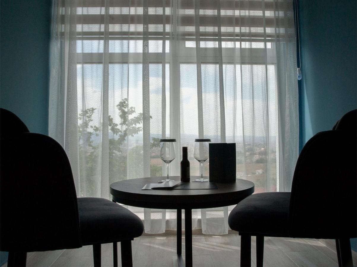 Jata Crown Hotel Tirana Esterno foto