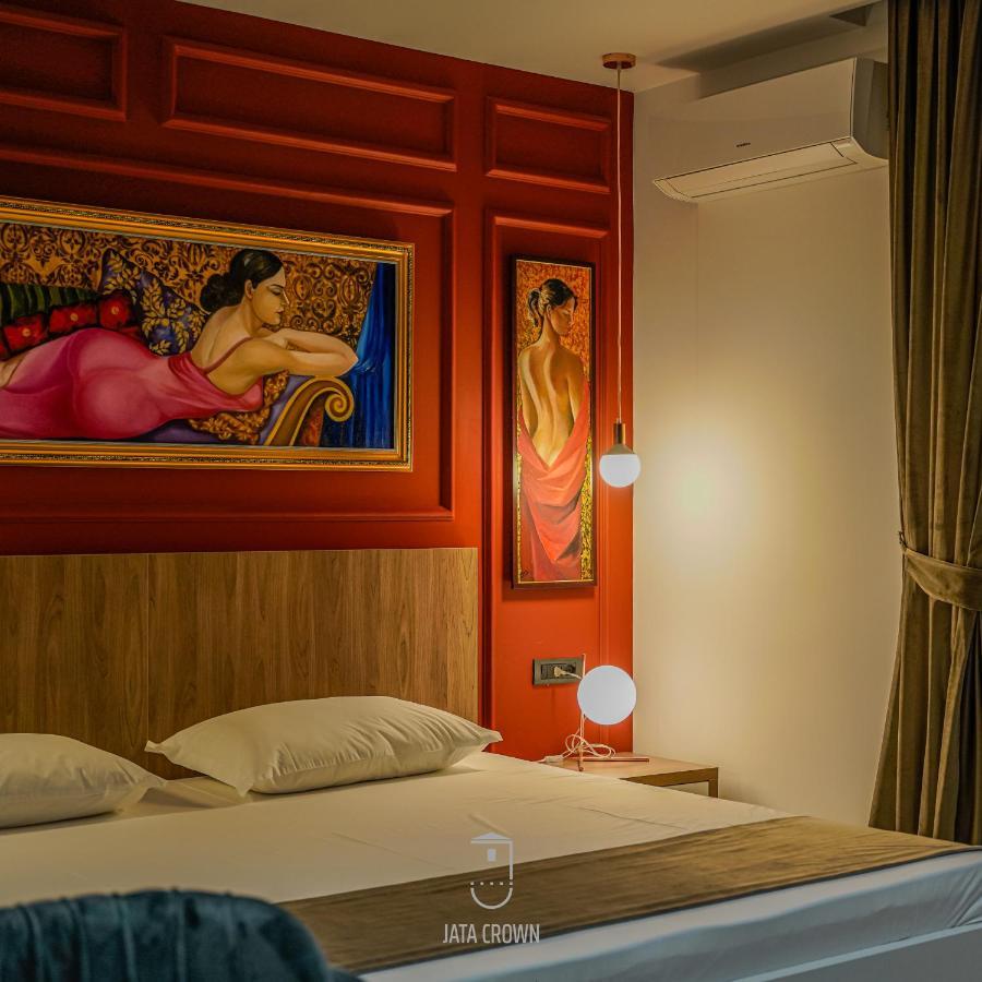 Jata Crown Hotel Tirana Esterno foto