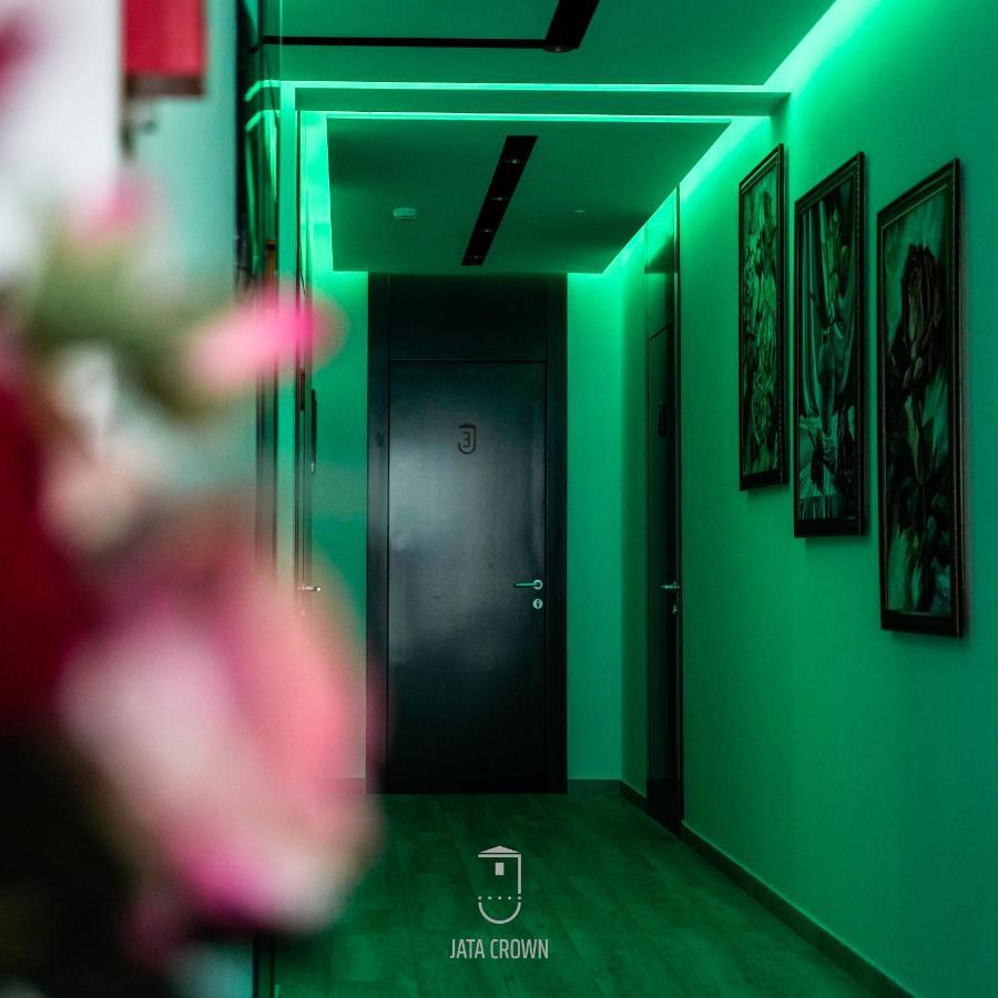 Jata Crown Hotel Tirana Esterno foto