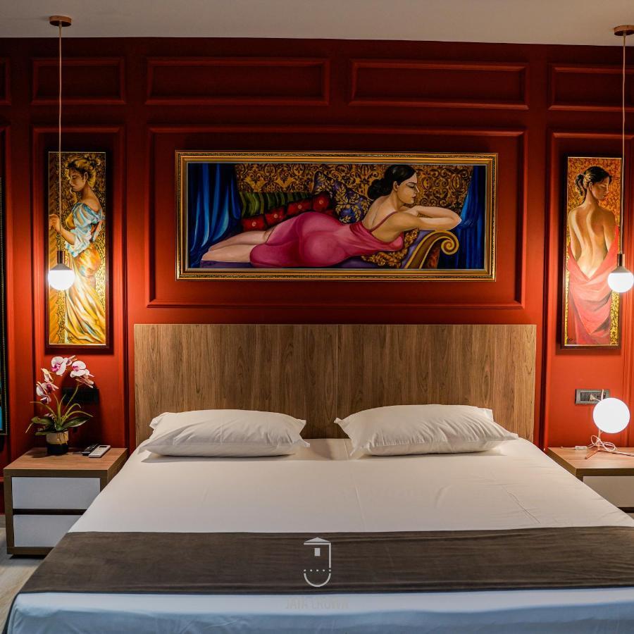 Jata Crown Hotel Tirana Esterno foto