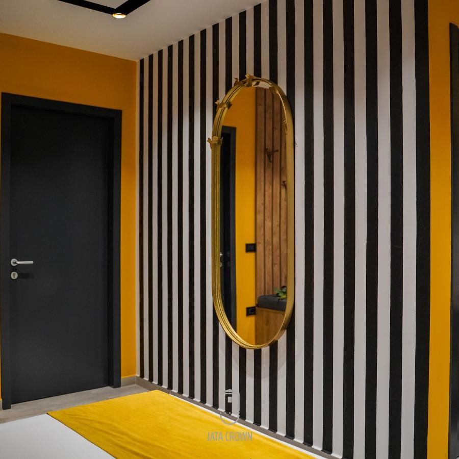 Jata Crown Hotel Tirana Esterno foto